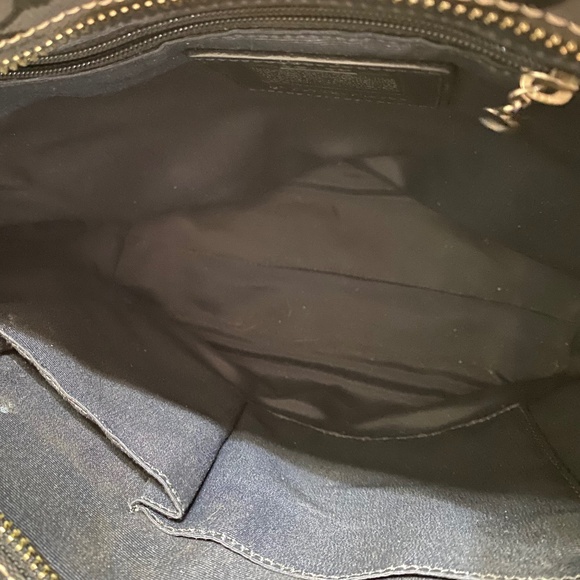 COACH Legacy Signature Canvas/Leather Handbag. In great condition! - Picture 9 of 10